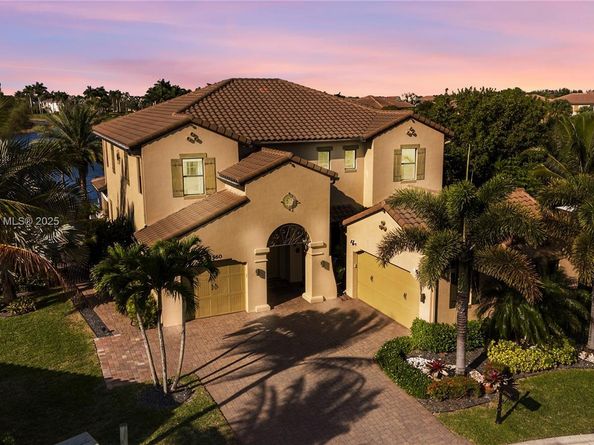 11360 NW 83rd Way, Parkland FL 33076