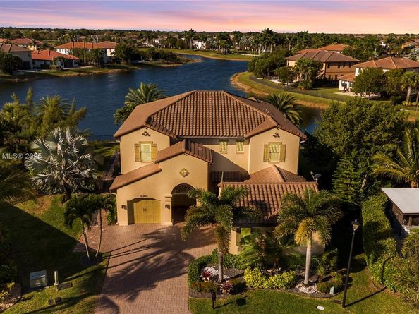 11360 NW 83rd Way, Parkland FL 33076