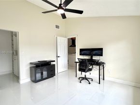 10271 Oleander Ct, Pembroke Pines FL 33026