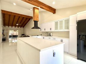 10271 Oleander Ct, Pembroke Pines FL 33026