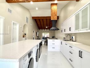 10271 Oleander Ct, Pembroke Pines FL 33026