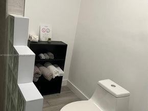 3008 NW 13th St, Miami FL 33125