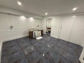 3008 NW 13th St, Miami FL 33125