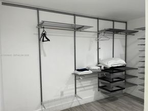 3008 NW 13th St, Miami FL 33125