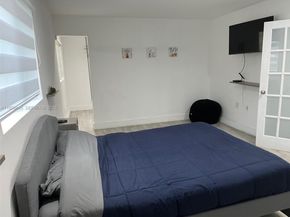 3008 NW 13th St, Miami FL 33125