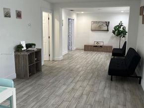 3008 NW 13th St, Miami FL 33125