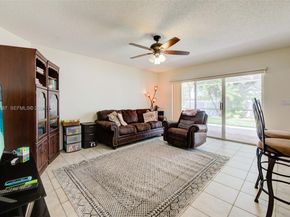 13393 NW 7th St, Plantation FL 33325
