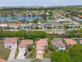 13393 NW 7th St, Plantation FL 33325