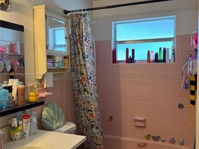 2444 Polk St 210, Hollywood FL 33020