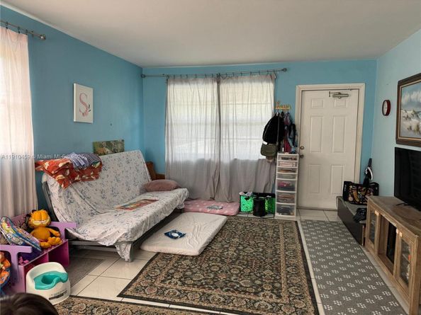 2444 Polk St 210, Hollywood FL 33020