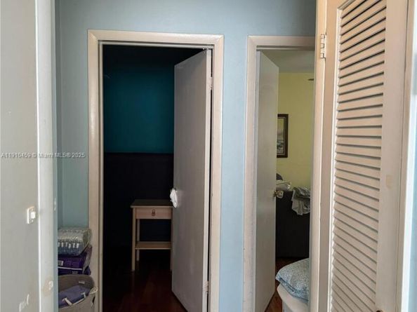 2444 Polk St 210, Hollywood FL 33020