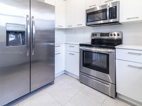 12509 NW 23rd Pl, Miami FL 33167