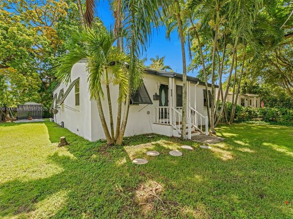 925 NW 4th Ave, Homestead FL 33030