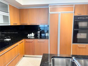 18911 Collins Ave 1102, Sunny Isles Beach FL 33160