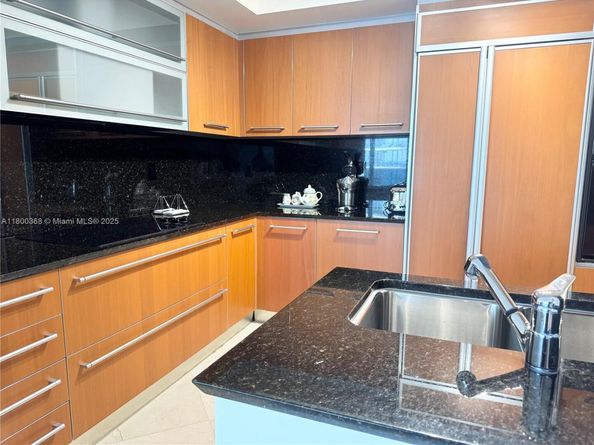 18911 Collins Ave 1102, Sunny Isles Beach FL 33160