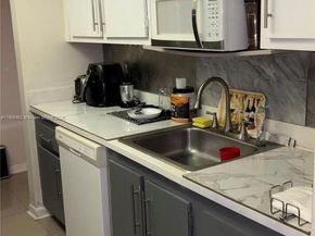 3120 N Pine Island Rd 307, Sunrise FL 33351