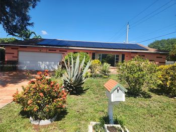 6900 NW 94th Ave