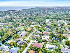 7801 SW 170th St, Palmetto Bay FL 33157