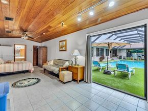 7801 SW 170th St, Palmetto Bay FL 33157