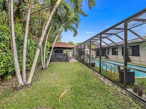 7801 SW 170th St, Palmetto Bay FL 33157