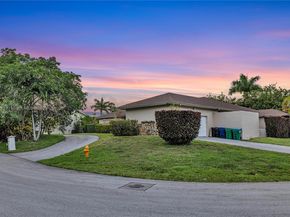 7801 SW 170th St, Palmetto Bay FL 33157
