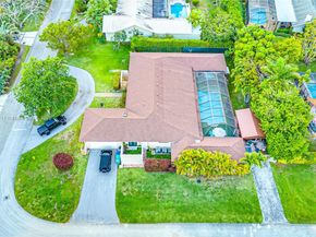 7801 SW 170th St, Palmetto Bay FL 33157