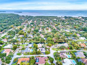 7801 SW 170th St, Palmetto Bay FL 33157