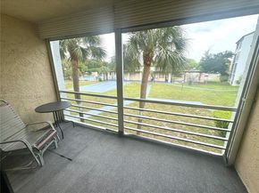 2860 Somerset Dr 211K, Lauderdale Lakes FL 33311