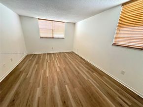 2860 Somerset Dr 211K, Lauderdale Lakes FL 33311