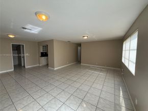 5654 NE 5th Ave, Oakland Park FL 33334