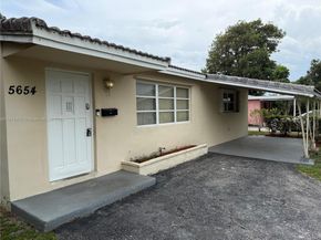 5654 NE 5th Ave, Oakland Park FL 33334