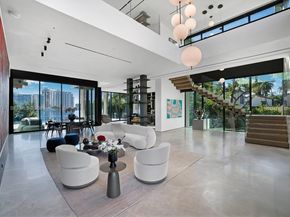 217 E Rivo Alto Dr, Miami Beach FL 33139