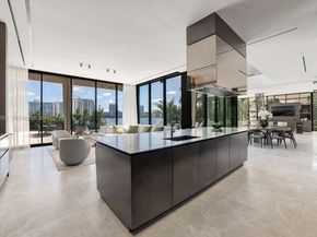 217 E Rivo Alto Dr, Miami Beach FL 33139