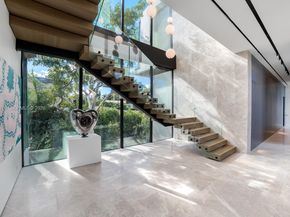 217 E Rivo Alto Dr, Miami Beach FL 33139