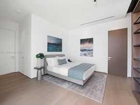 217 E Rivo Alto Dr, Miami Beach FL 33139