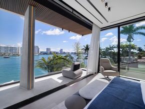 217 E Rivo Alto Dr, Miami Beach FL 33139