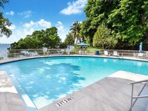 1627 Brickell Ave 2006, Miami FL 33129