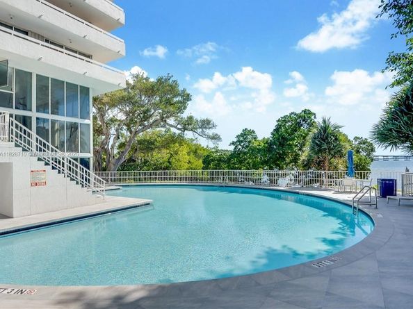 1627 Brickell Ave 2006, Miami FL 33129