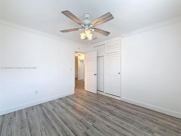 6464 Mcclellan St, Hollywood FL 33024