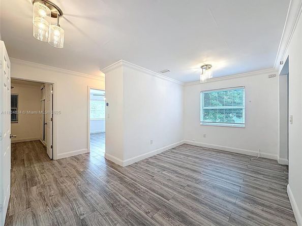 6464 Mcclellan St, Hollywood FL 33024