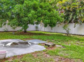 6464 Mcclellan St, Hollywood FL 33024