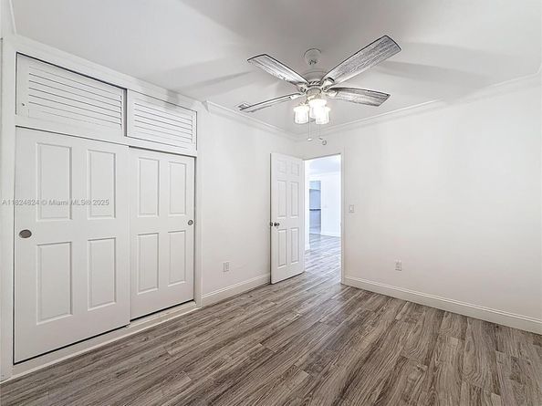 6464 Mcclellan St, Hollywood FL 33024
