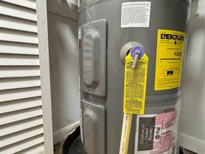 8411 NW 8th St 203, Miami FL 33126