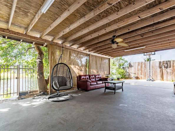 2020 NW 107th St, Miami FL 33167