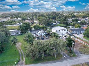 2020 NW 107th St, Miami FL 33167