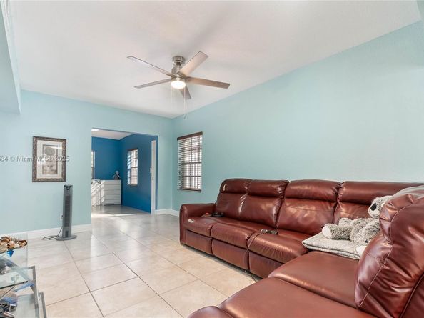 2020 NW 107th St, Miami FL 33167