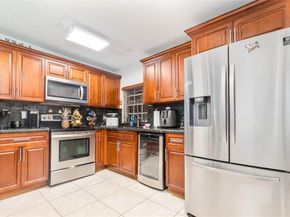 2020 NW 107th St, Miami FL 33167