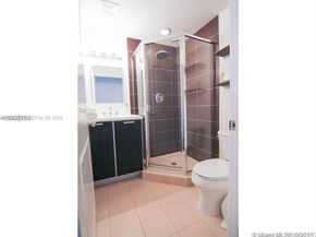 611 11th St 104, Miami Beach FL 33139