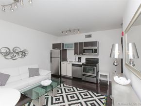 611 11th St 104, Miami Beach FL 33139