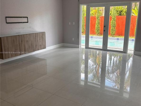 10115 SW 127th Ct, Miami FL 33186